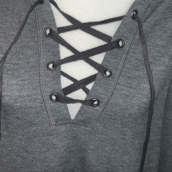 Reebok  grey hoodie sweatshirt lace up front long sleeves  side pocket… - Picture 6 of 9